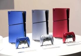 Sony komt met blauwe, zilveren en rode backplates voor de PlayStation 5 Slim